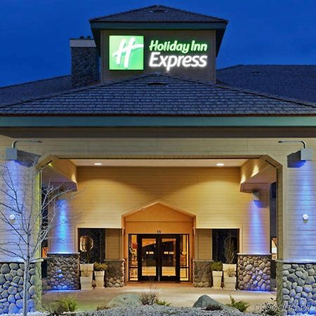 Holiday Inn Express Fallon By Ihg מראה חיצוני תמונה