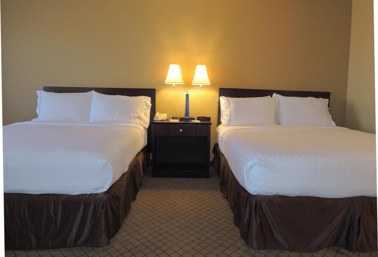 Holiday Inn Express Fallon By Ihg מראה חיצוני תמונה
