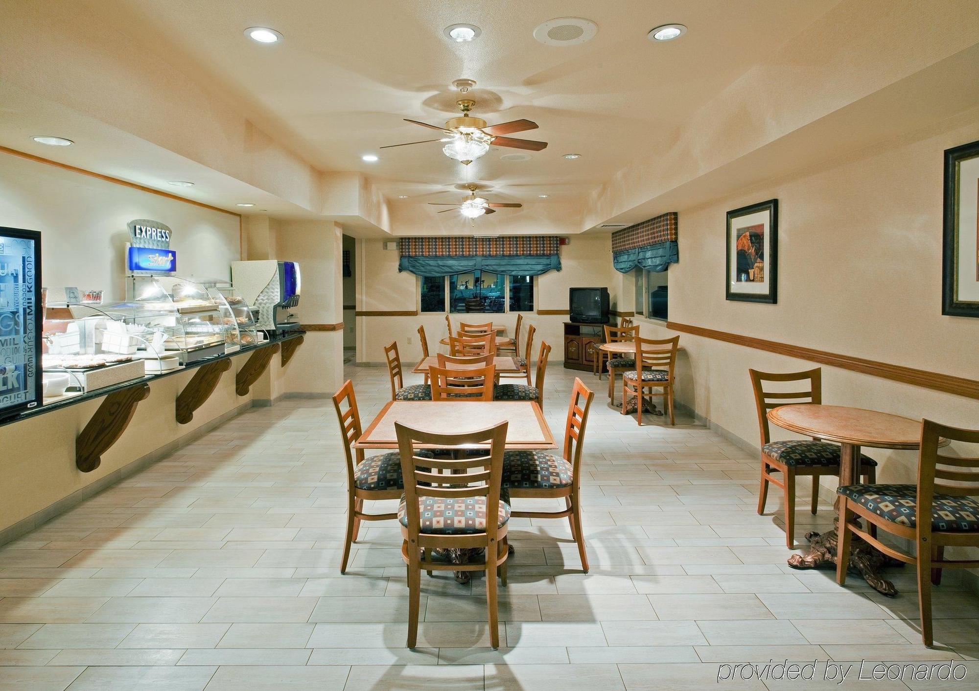 Holiday Inn Express Fallon By Ihg מסעדה תמונה