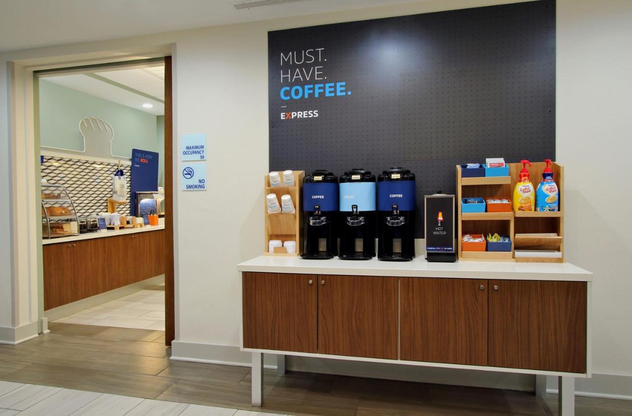 Holiday Inn Express Fallon By Ihg מראה חיצוני תמונה